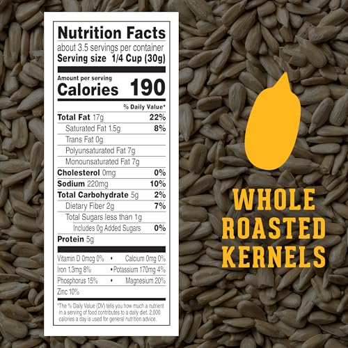Close-up of DAVID Sunflower Kernels Original, roasted and salted, crunchy bite