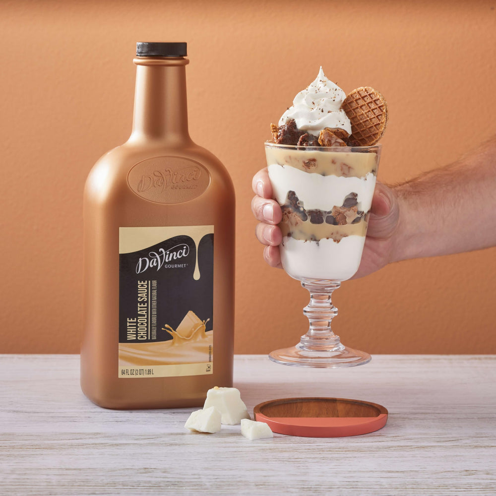 64-ounce DaVinci Gourmet White Chocolate Sauce packaging for cafe or home use