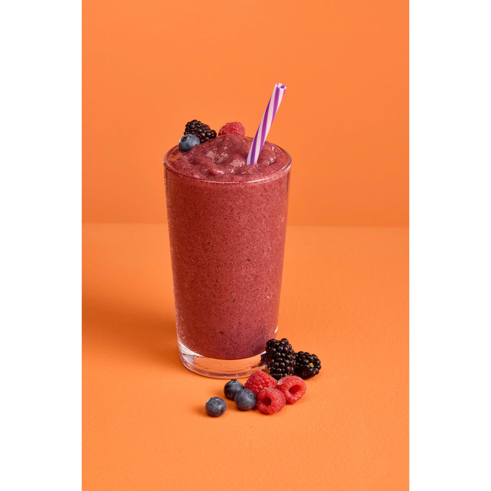 DaVinci Gourmet Wildberry Blast ready to blend with ice for a refreshing drink.