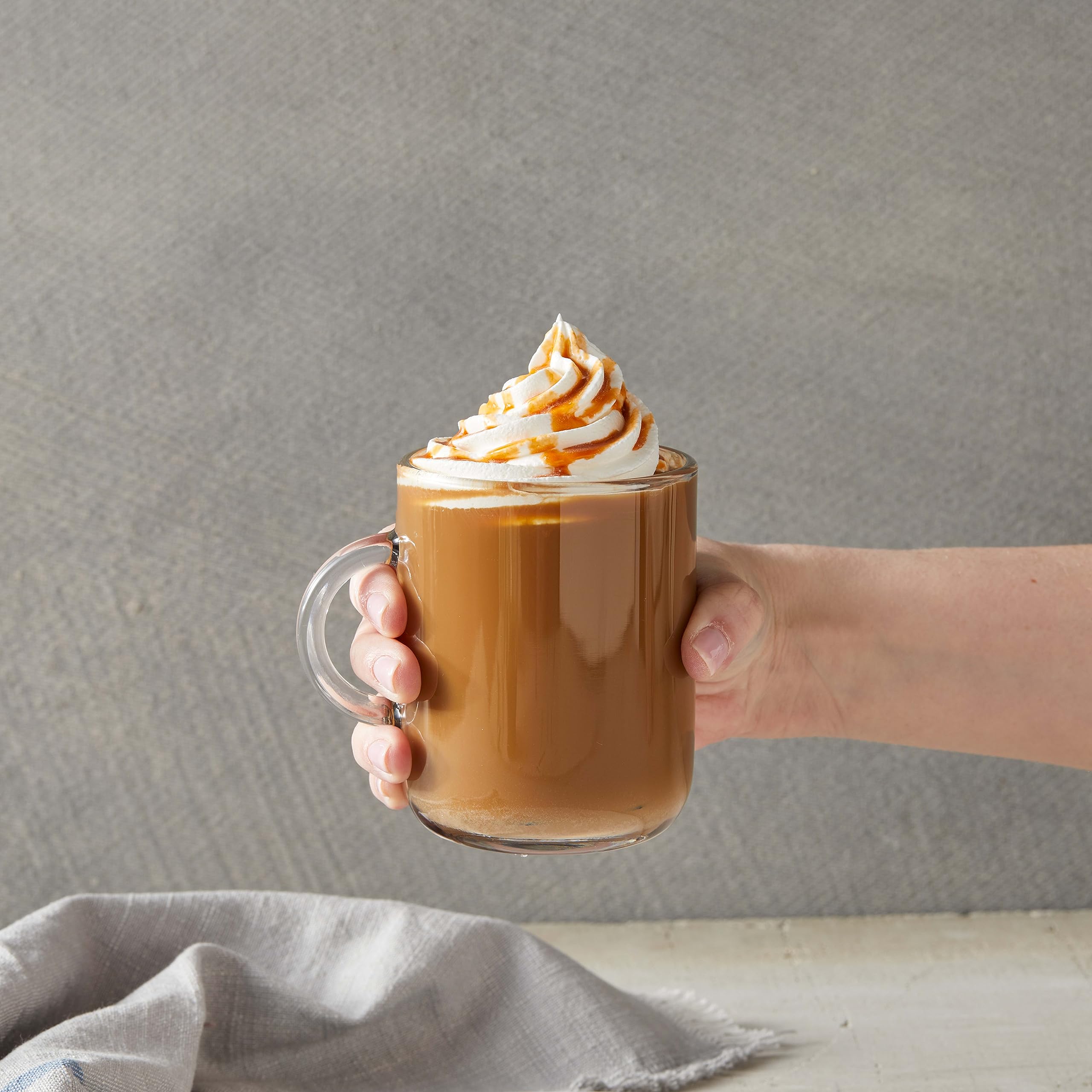 Ingredients panel highlights premium components in DaVinci Gourmet Sugar Free Caramel Sauce.