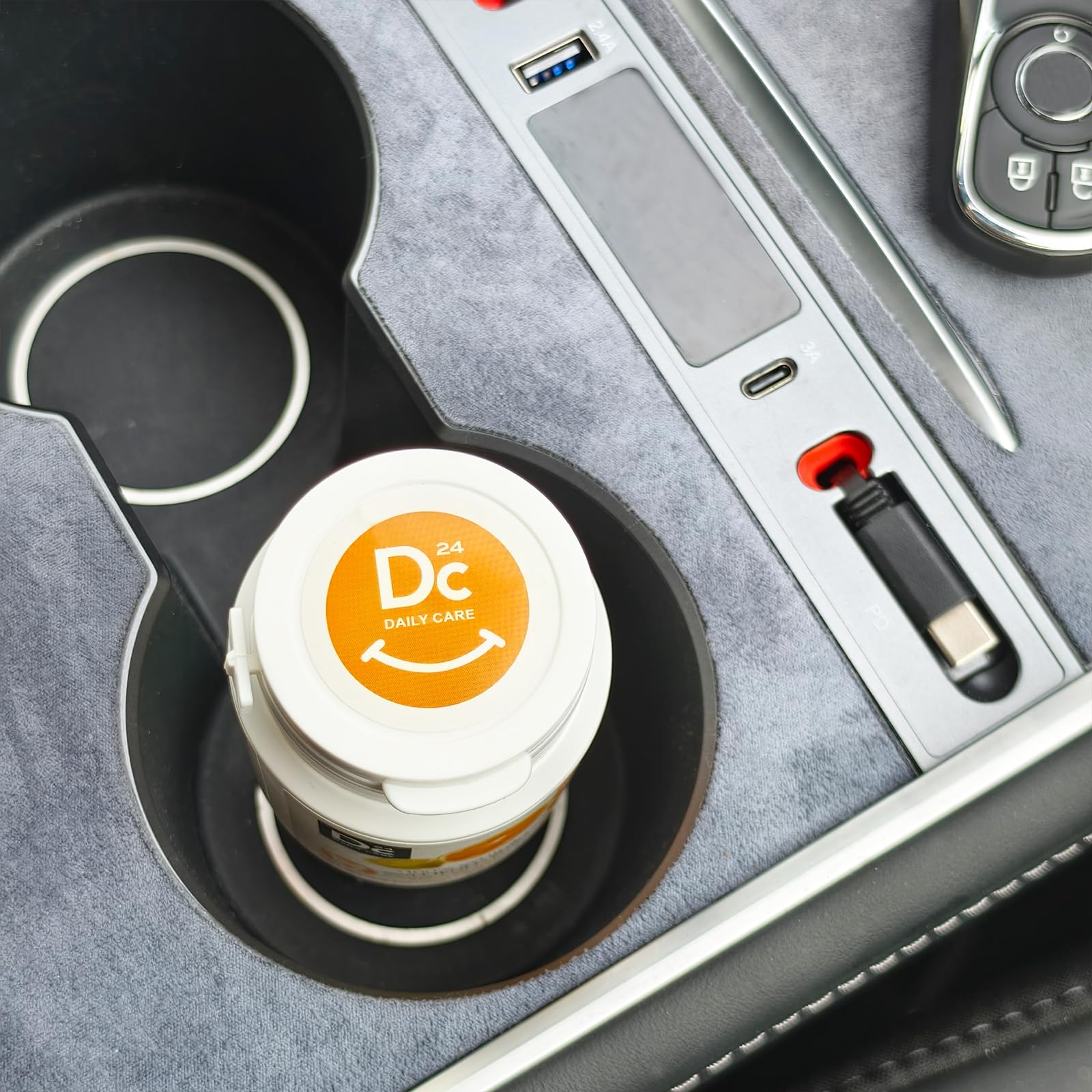 DC24 DAILY CARE branding and product visuals for daily use