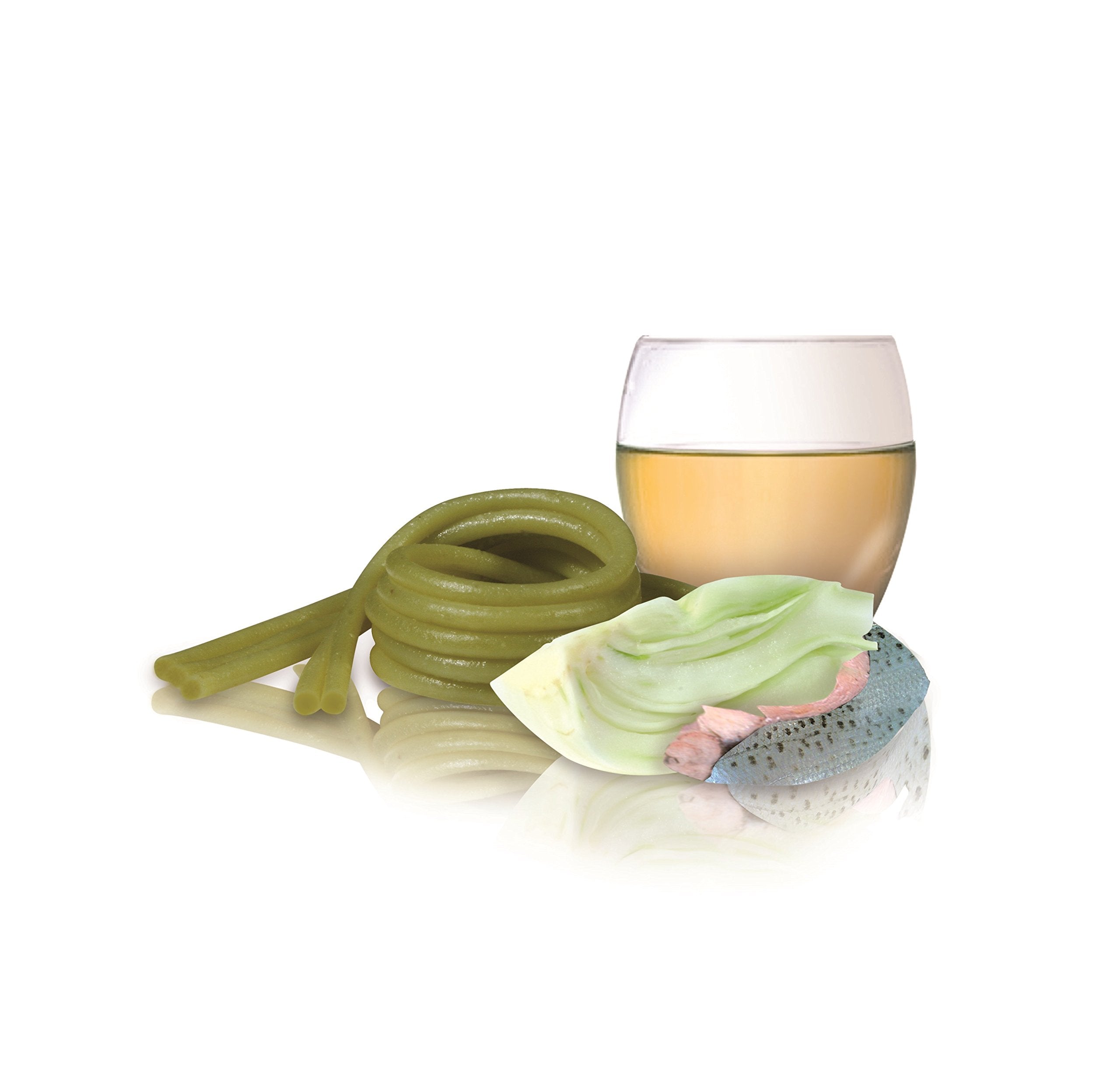 De Cecco brand family dinner scene with olive oil and sauce pairing for comforting meals