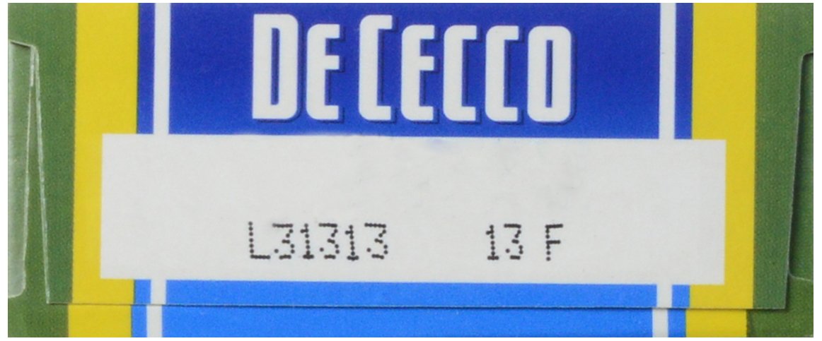 De Cecco Organic Penne Rigate bronze-drawn texture close-up shows rough surface for sauce adherence