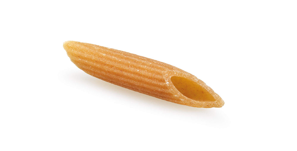 De Cecco Whole Wheat Penne ingredients pack highlights protein and vitamins.