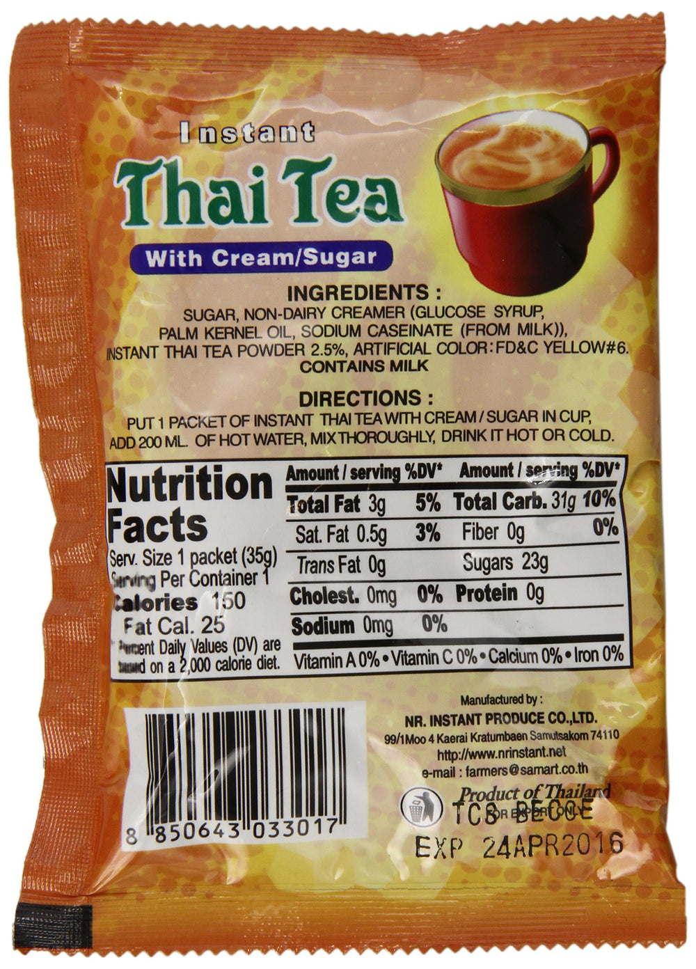 De De Thai Tea hot tea cup shows creamy instant tea ready with hot water.