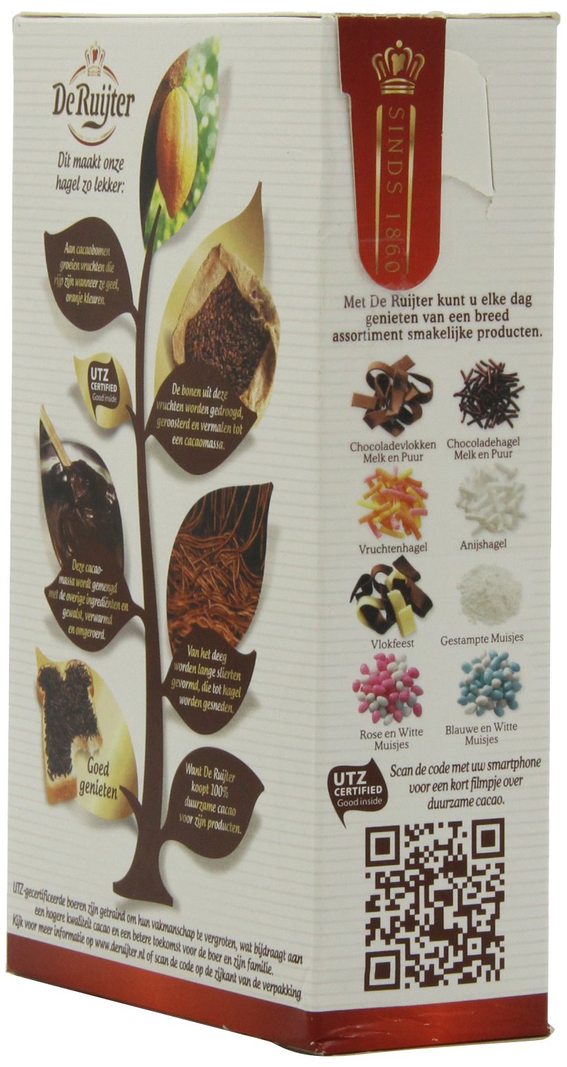 De Ruijter Deruyter Chocoadehagel Puur cake decoration sprinkles on a frosted cake