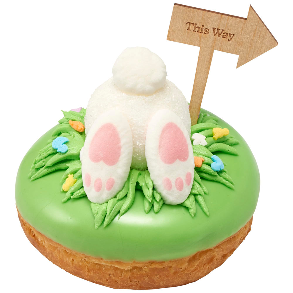 Egg-shaped DecoPac quins brighten cookies and cupcakes.