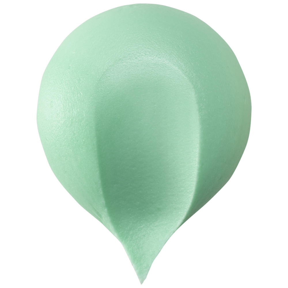 Buttercream tinted with DecoPac emerald gel color for smooth shade