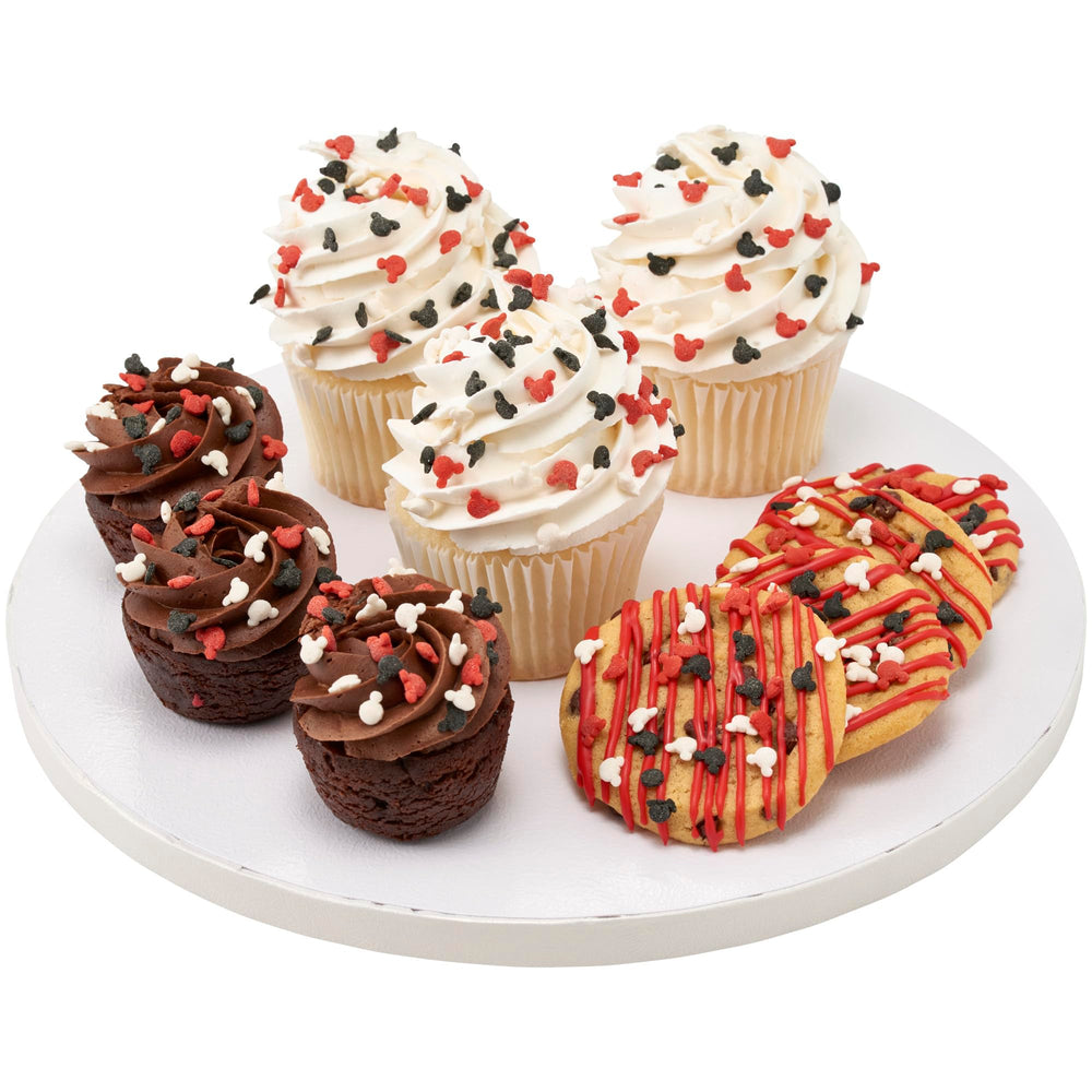 Professional bakers trust DecoPac quins for quality.