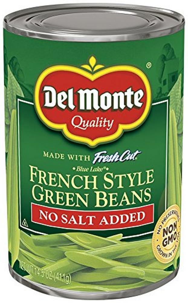 Del Monte French Style Green Beans close-up showing simple ingredients and vibrant color.