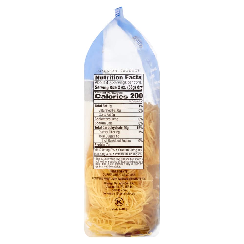 Closeup of DeLallo Capellini durum wheat texture for delicate sauces.