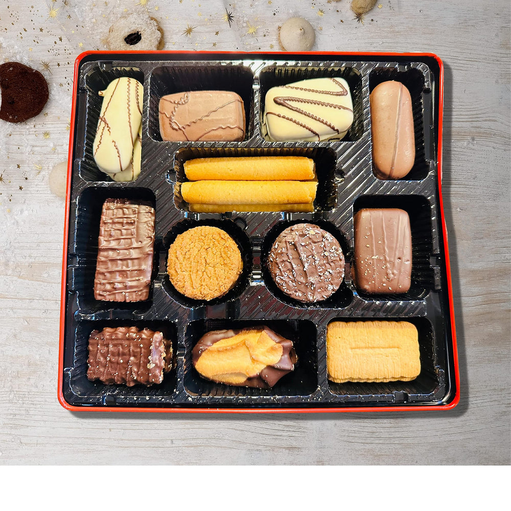 Desobry Ghana Lait cookie featuring milk chocolate and smooth texture.