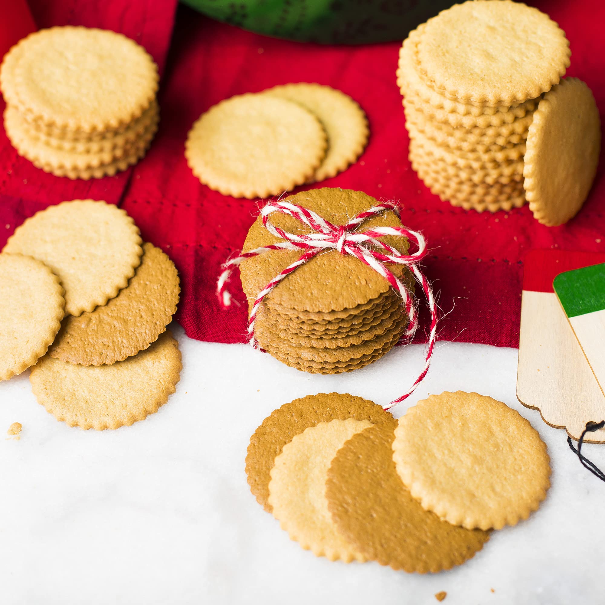 Dewey's hot cocoa flavor image signals seasonal availability for gifting.