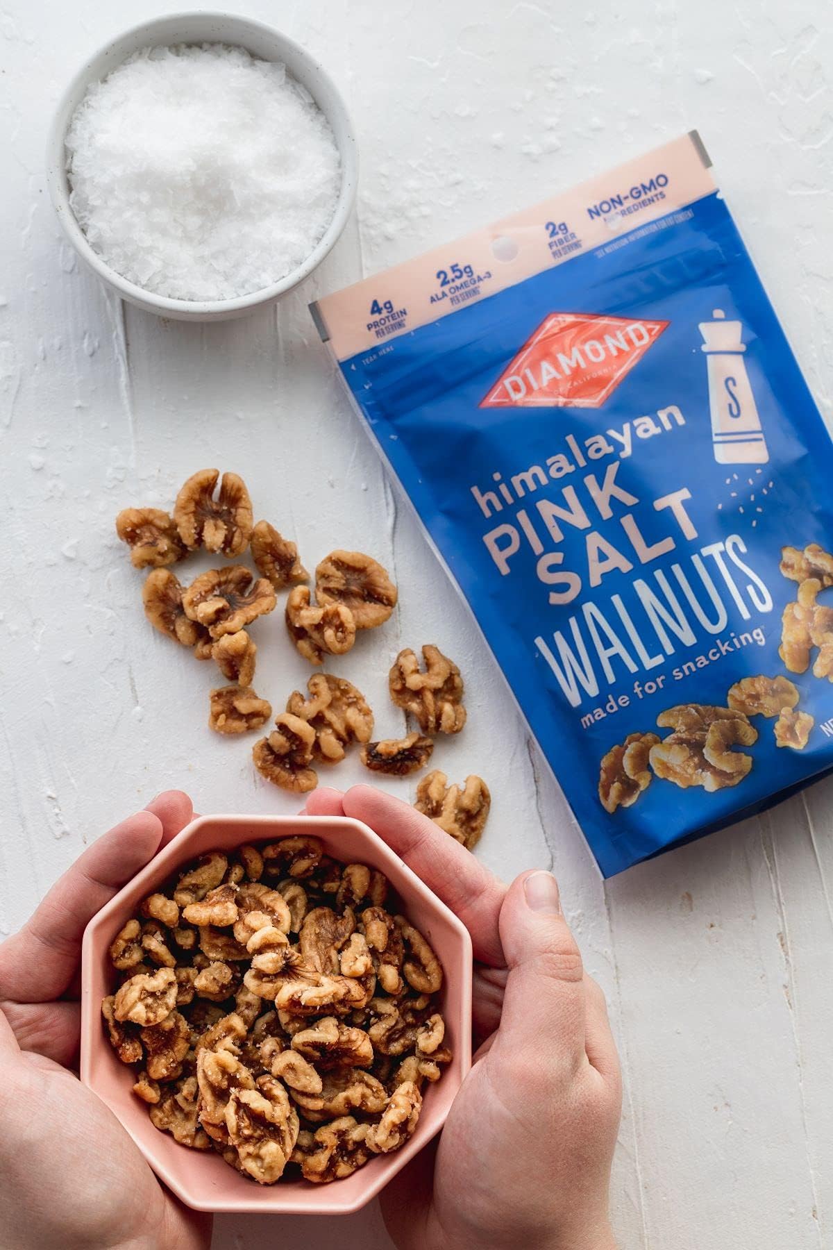 Non-GMO Diamond of California walnuts for confident snacking
