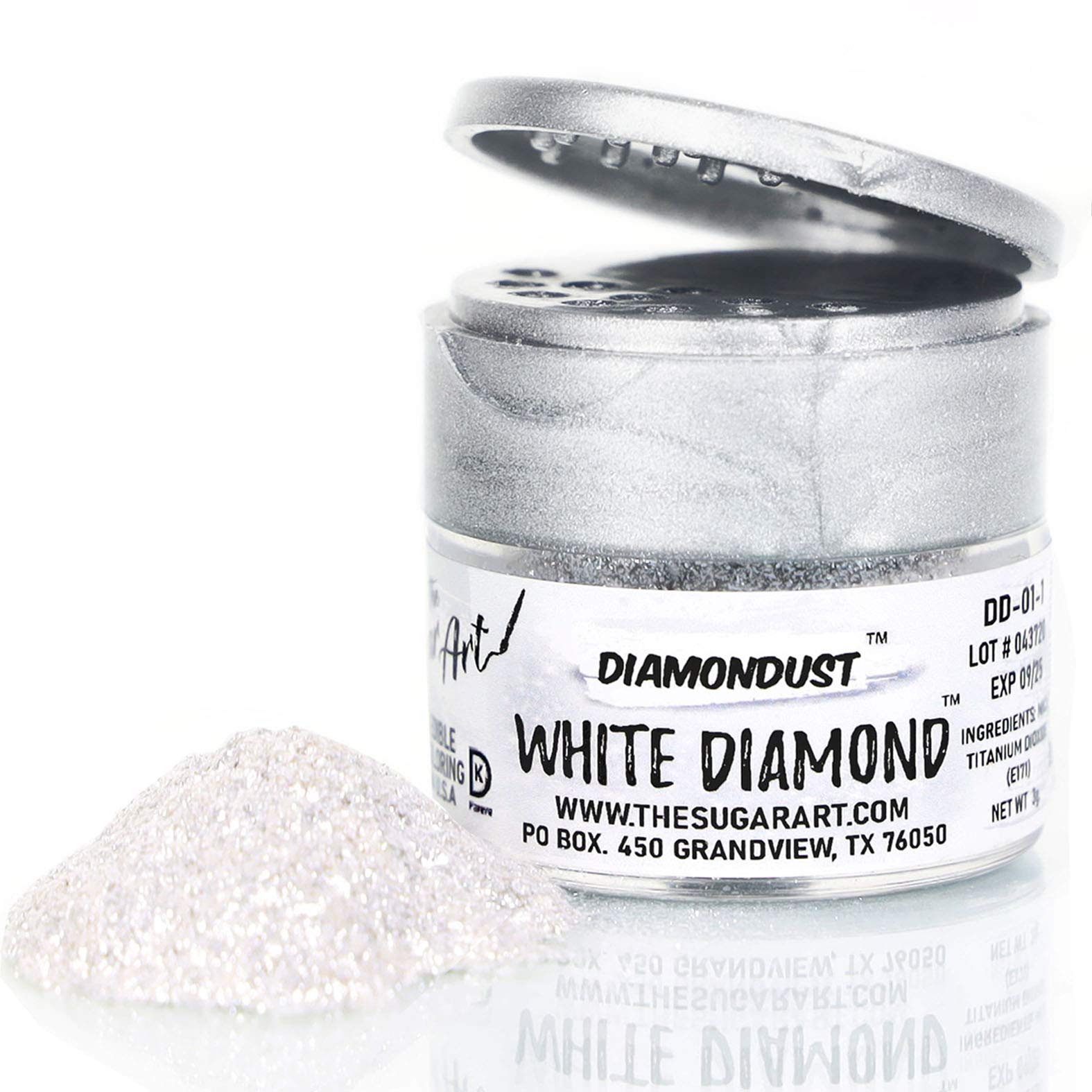 DiamonDust white edible glitter on cocktails adds a sparkling purple accent.
