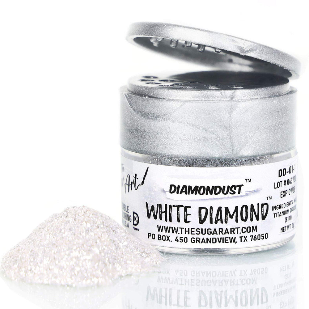DiamonDust white edible glitter on cocktails adds a sparkling purple accent.