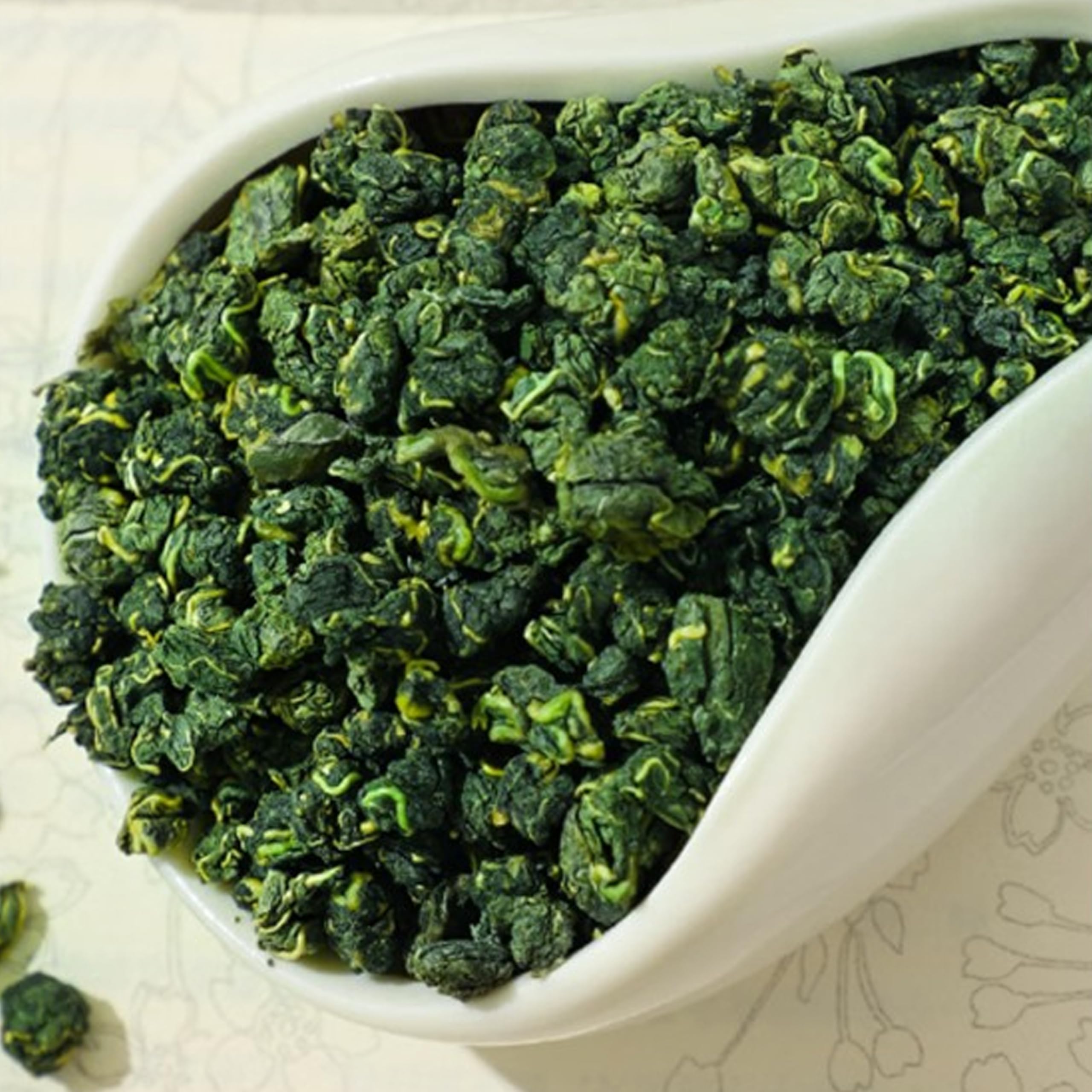 DIAN MAI HAO tea with ice for a cool, refreshing sip.