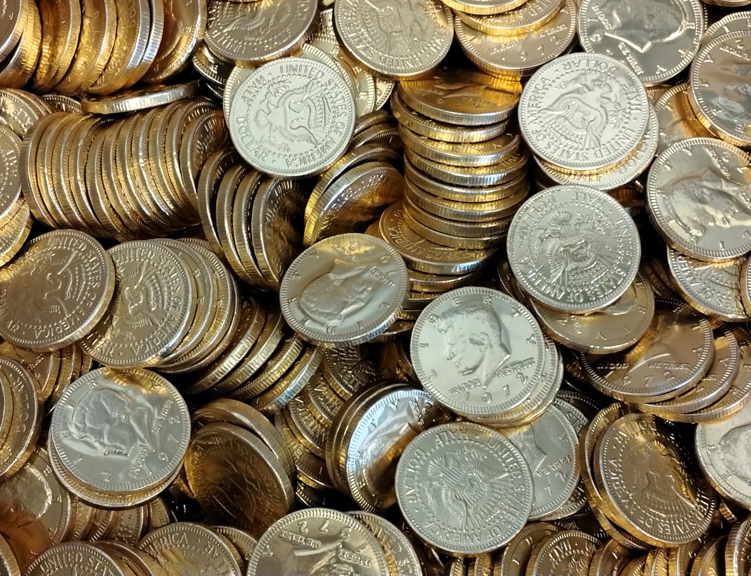 Kids’ goodie bags filled with DM Sweets milk chocolate coins.
