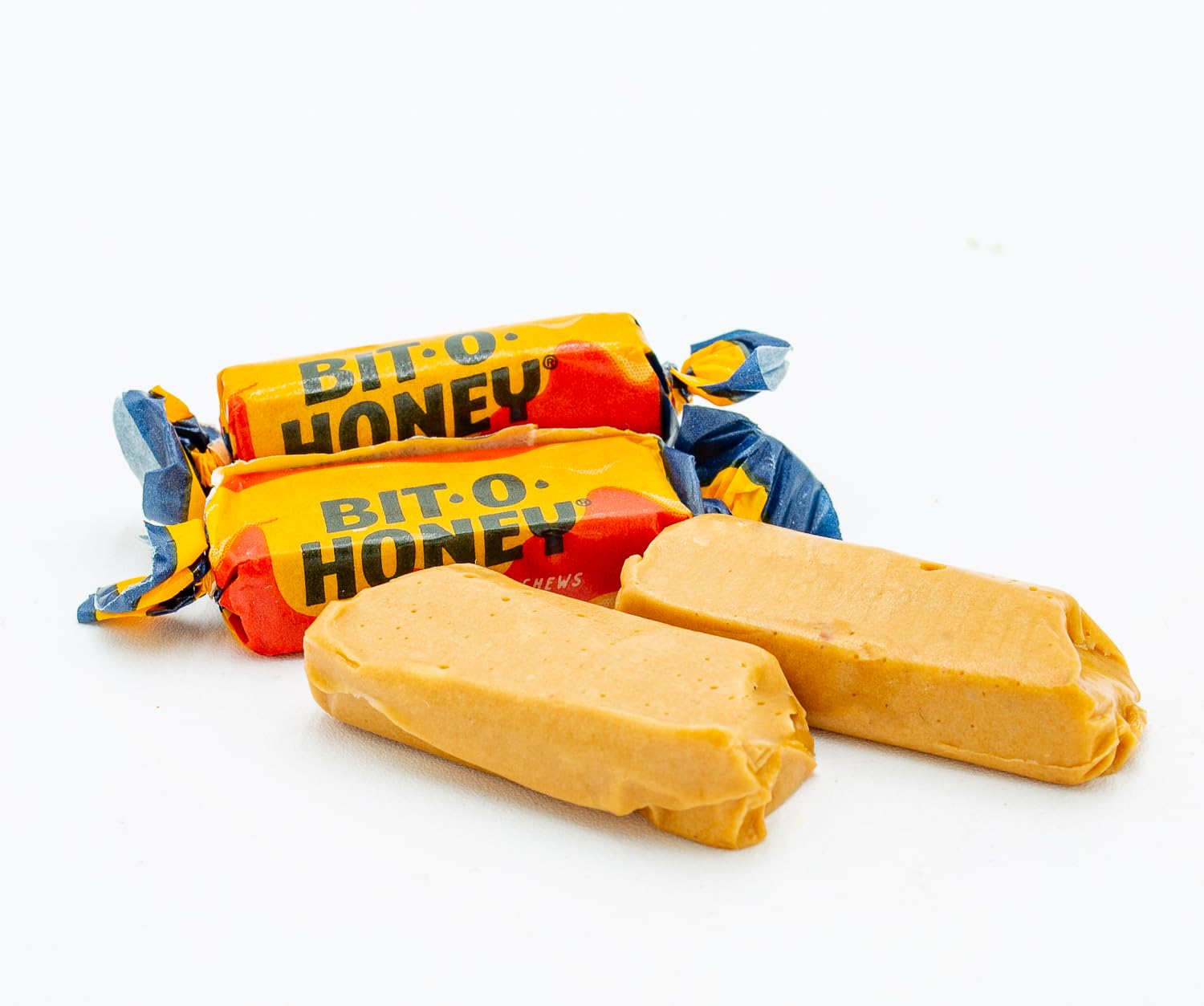 Donty-Tonty honey almond premium bite offers a classic flavor moment.