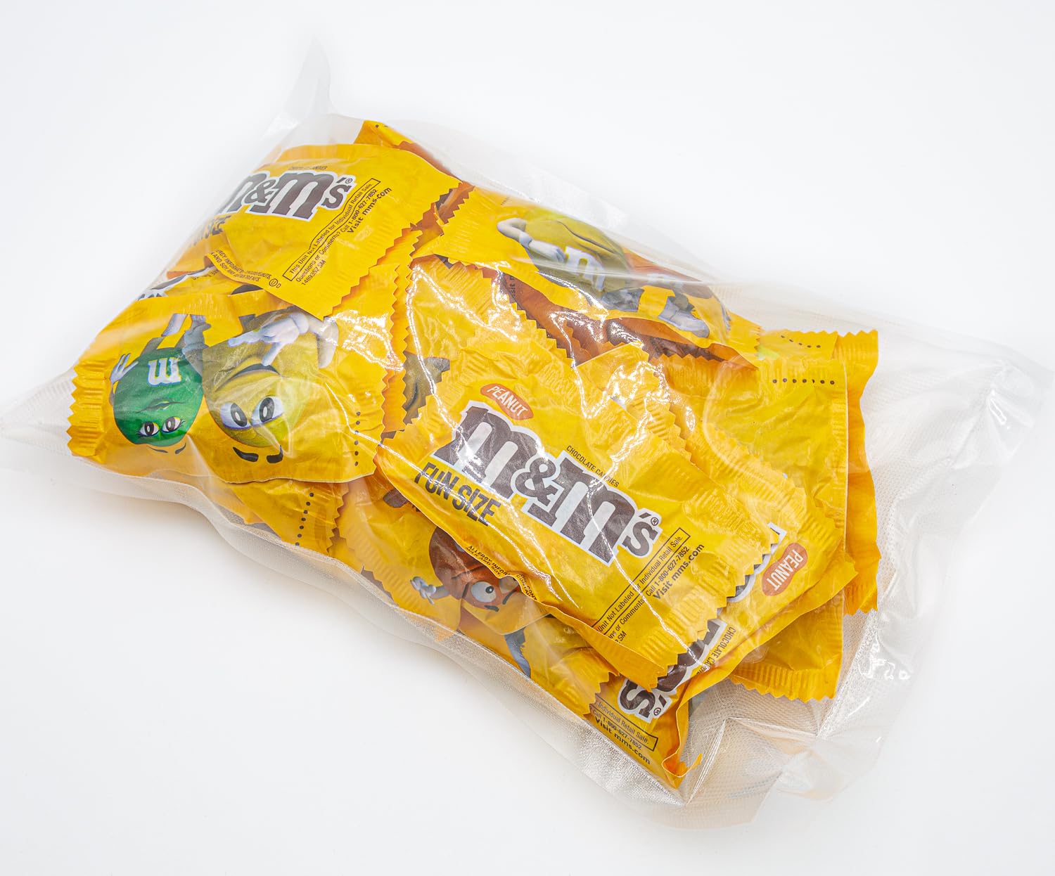 Donty-Tonty candy with roasted peanuts delivers balanced sweetness and texture.
