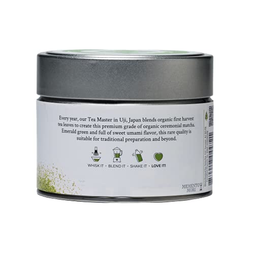 Organic label close-up on Matcha Kari packaging highlighting purity