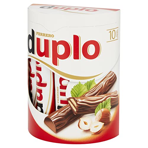Duplo Crisp Sticks ribbon-wrapped box, perfect Easter moment with family.