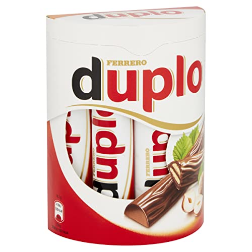 Duplo Crisp Sticks stacked packs, convenient 10-pack for on-the-go snacking.