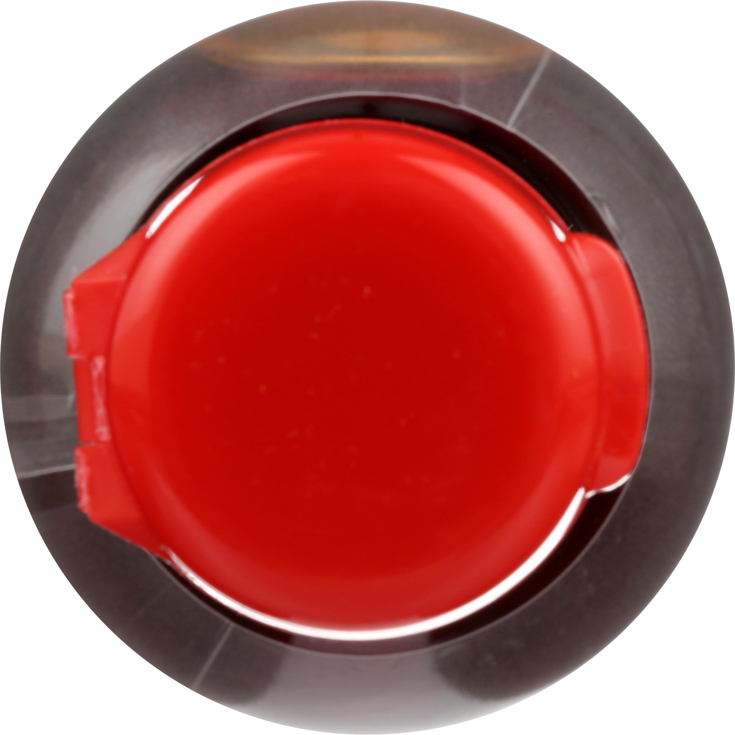 Sauté pan shows sizzling vegetables with Dynasty sesame oil aroma.