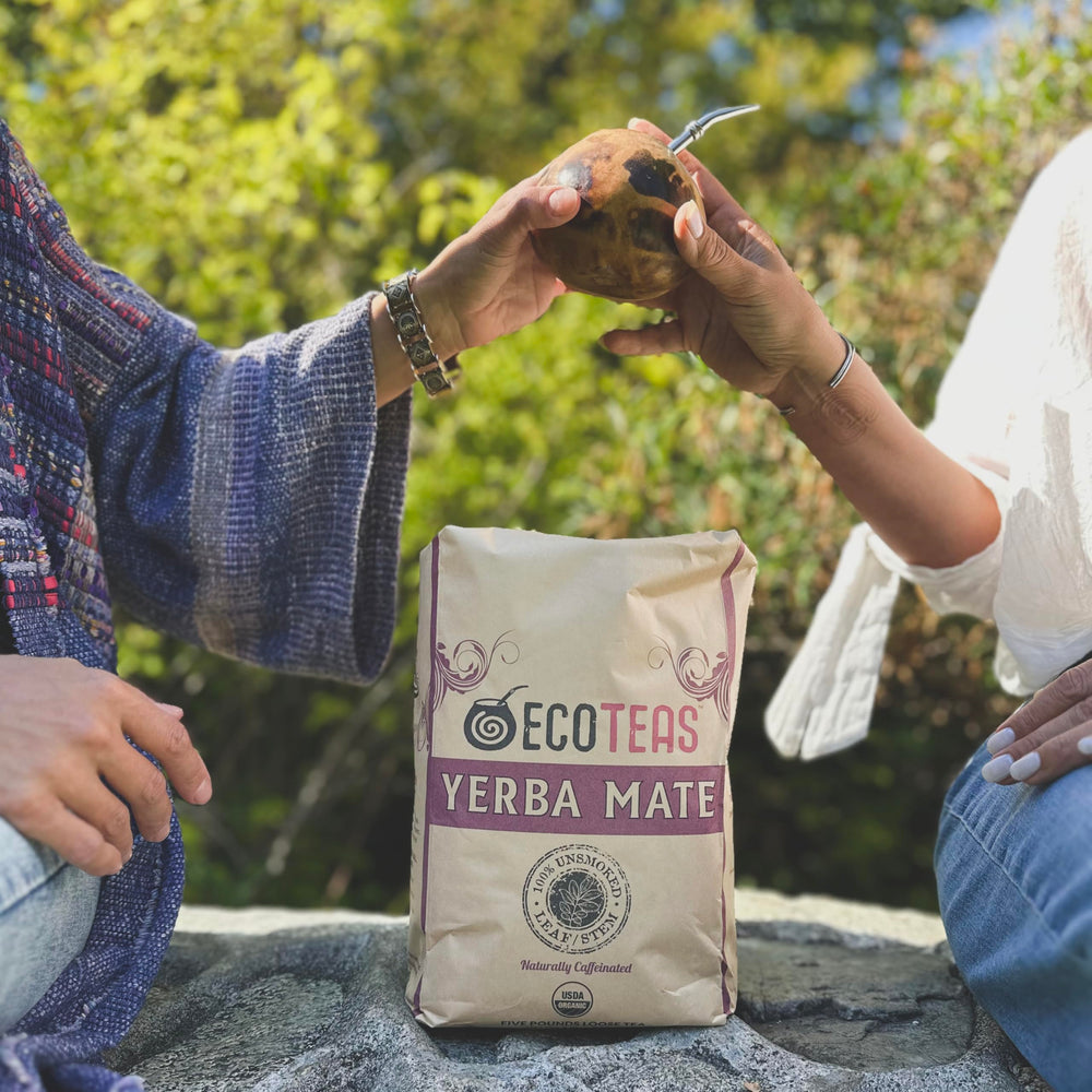 ECOTEAS loose-leaf traditional-cut reveals authentic texture for various brews.