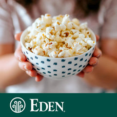 Eden stovetop popping kernels during cooking.