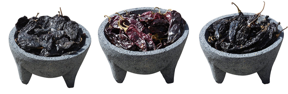 El Molcajete Guajillo bright warmth enriches sauces and gravies.