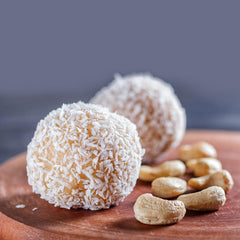 Elan Organic Coconut Cashews ingredients label emphasizing organic and non-GMO qualities.