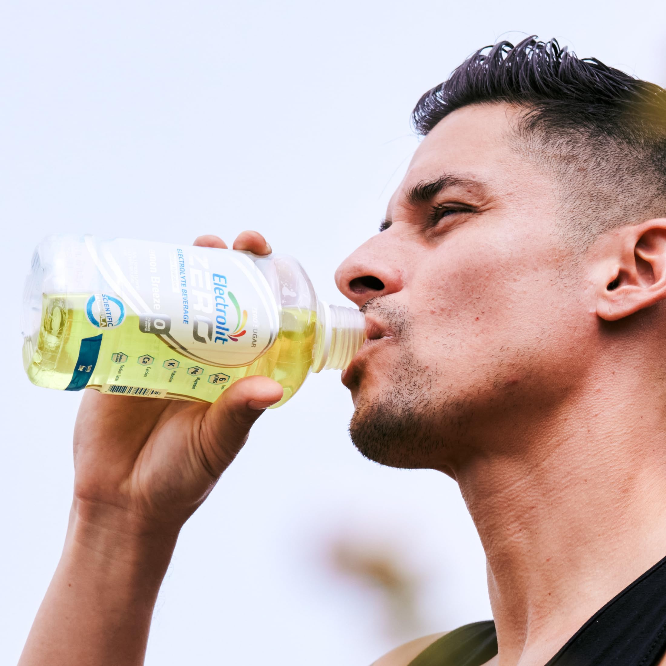 Electrolit Lemon-Lime electrolytes in action during training.