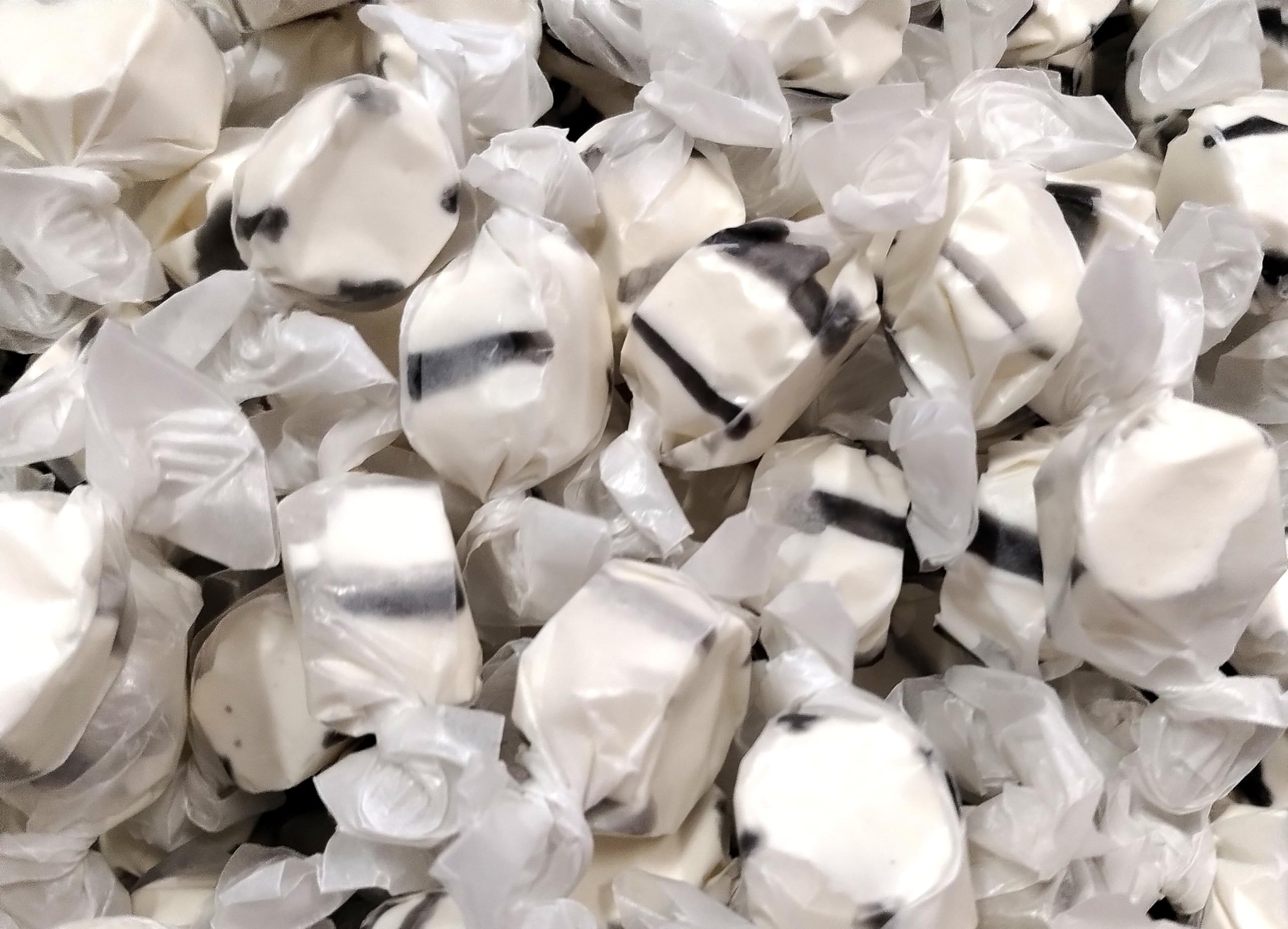 Emporium Candy Taffy party favors; ideal for goodie bags and celebrations
