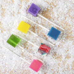 Hard candy Espeez cube pops blend nostalgia with bright cinnamon flavor.