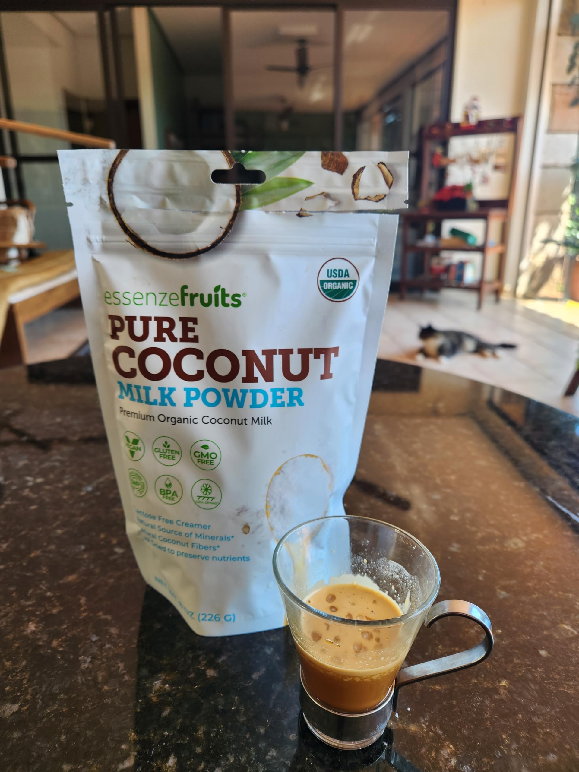 USDA Organic label on Essenzefruits coconut milk powder packaging