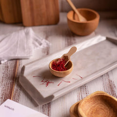 Eupherbia saffron-golden-threads-fragrance hints at a floral aroma.