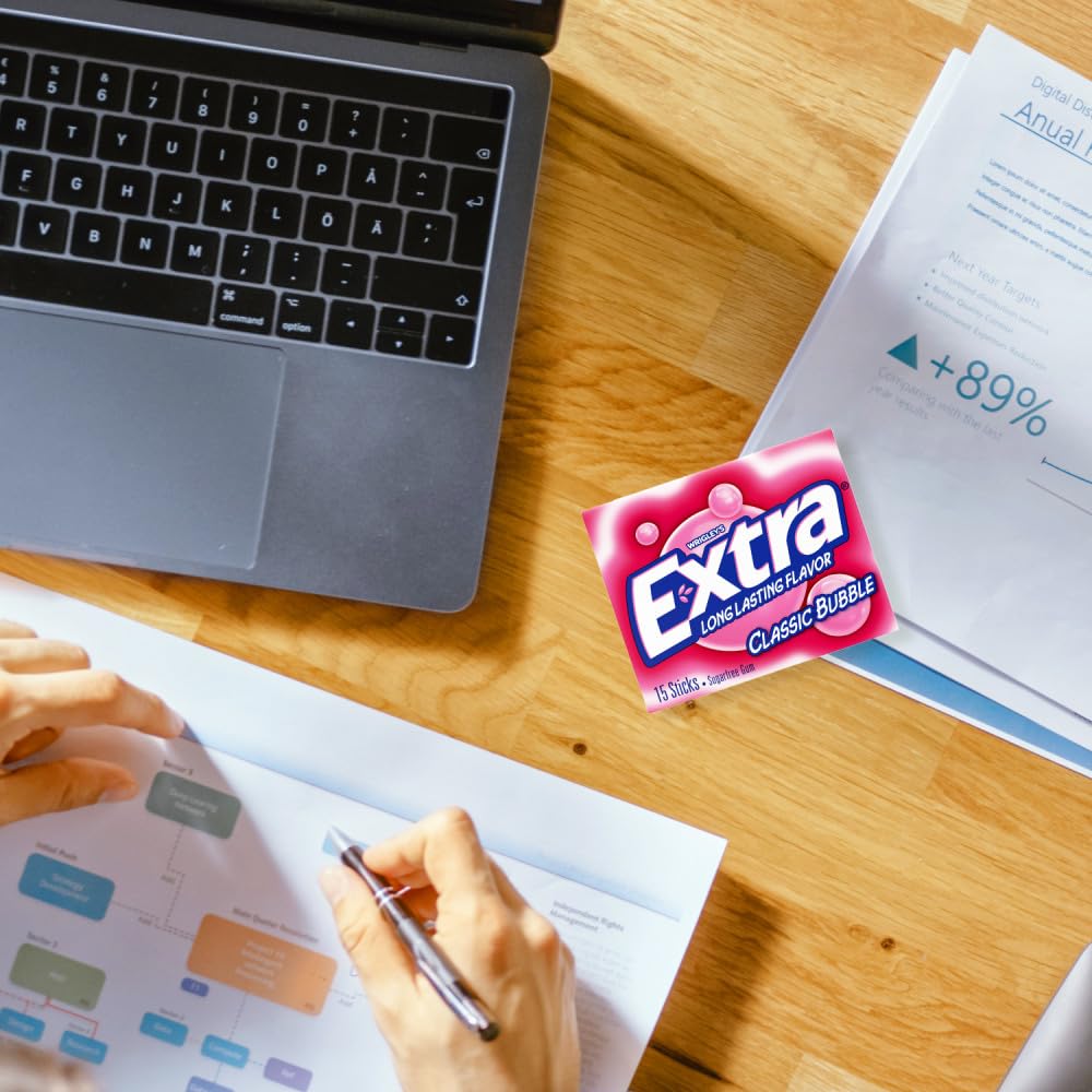 EXTRA Classic Bubble sugar-free gum-on-the-go for quick refreshment during busy days.