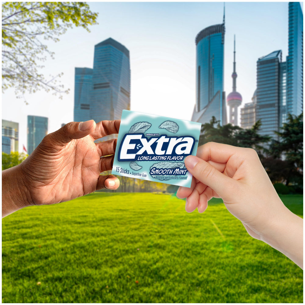 Extra Gum Smooth Mint pack on desk ready for quick breath refresh