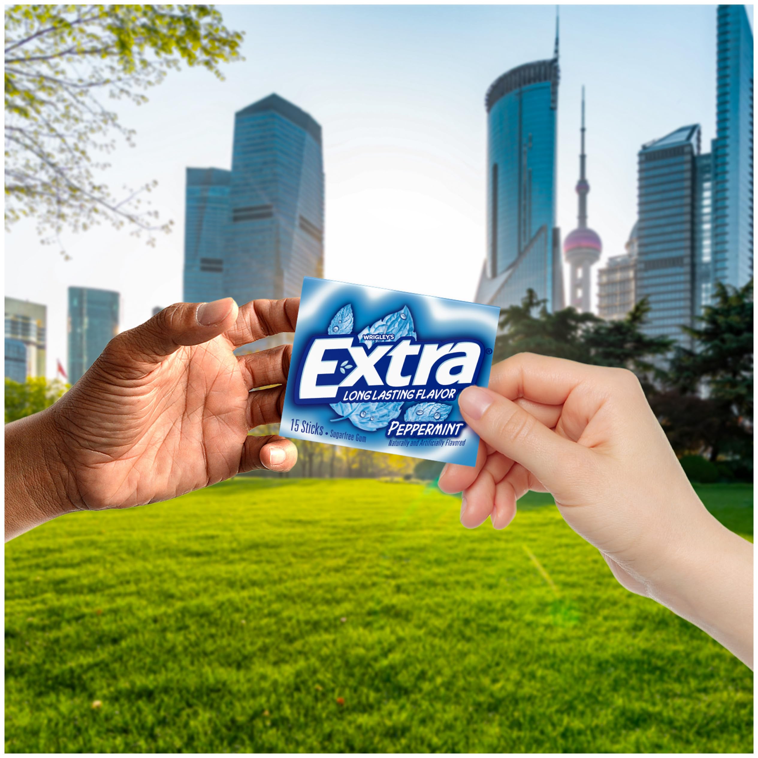 Extra Peppermint Gum individual packs emphasize sugar-free option