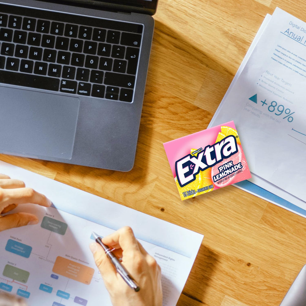 Extra Pink Lemonade gum enhances breath freshness for meetings, classes, or social events.