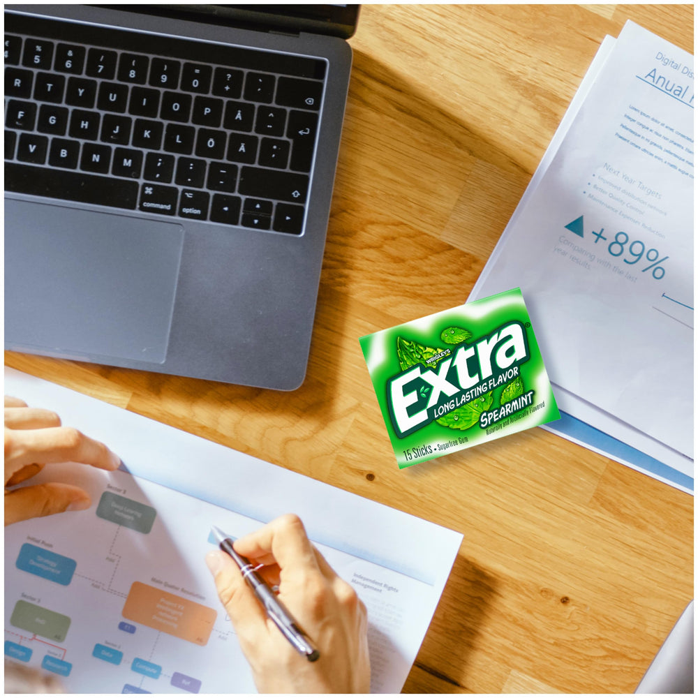 Extra Spearmint Gum offers long lasting flavor with each chew.