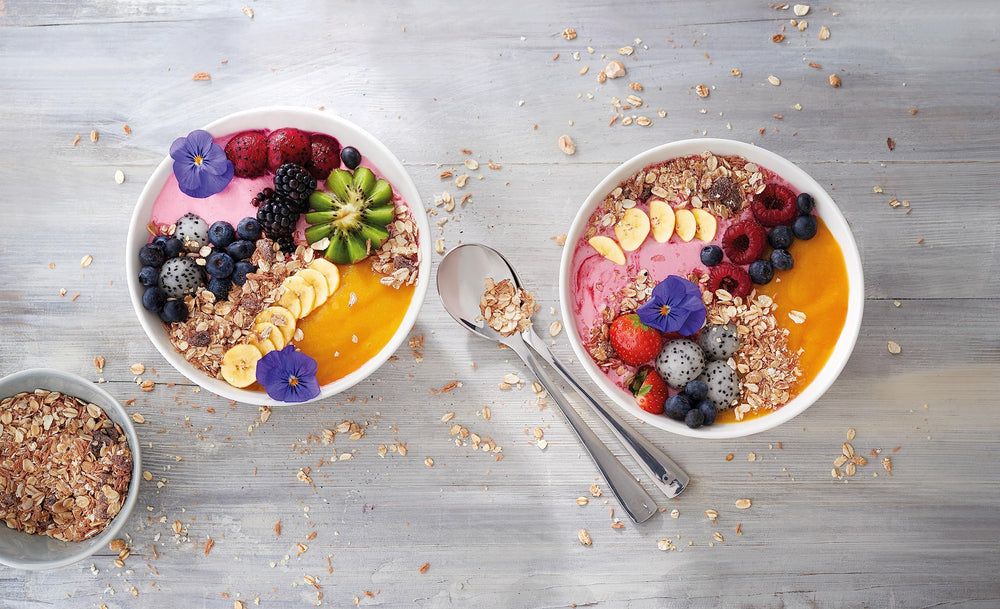 Familia Swiss Muesli flakes and oats texture close-up highlight