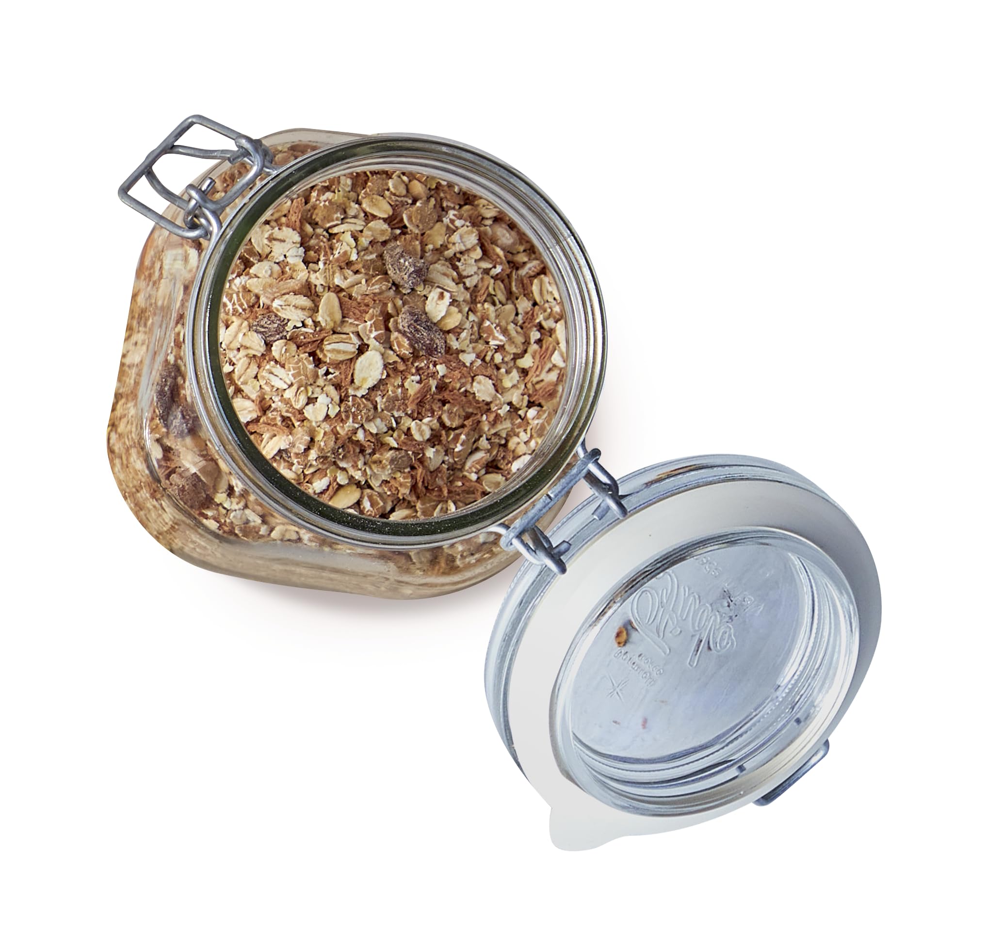 Familia muesli ingredients: oats, millet, wheat flakes and dried fruit