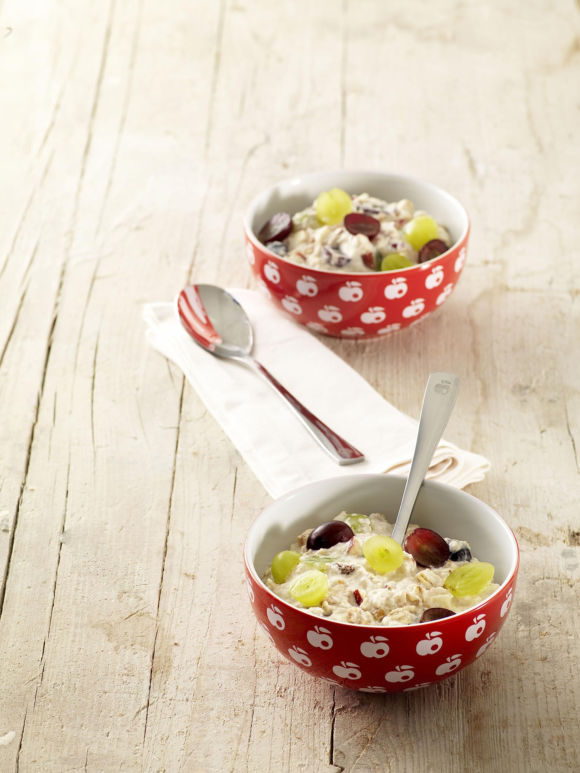 Serving hot or cold: Familia Muesli fits your routine.