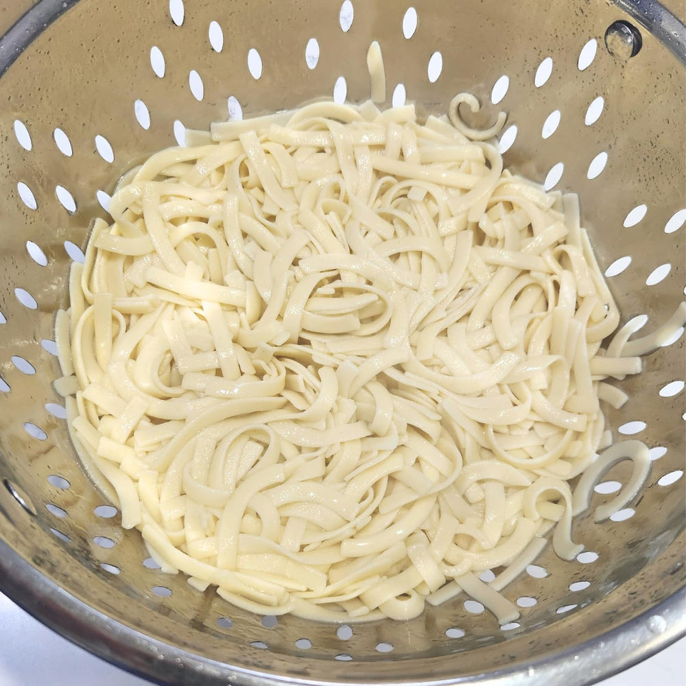 Farmhouse Preserve rice flour noodles, gluten-free ingredients label visible.