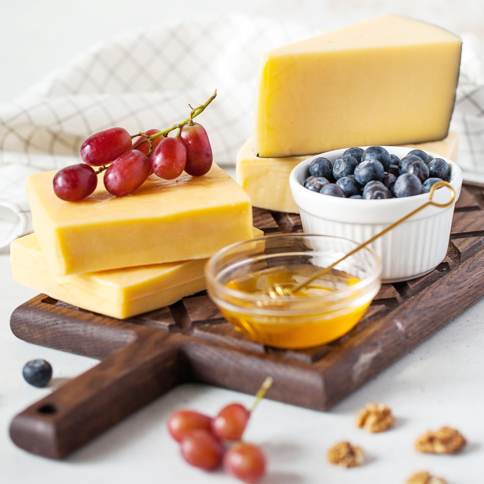 Fermentaholics liquid annatto blends smoothly into dairy