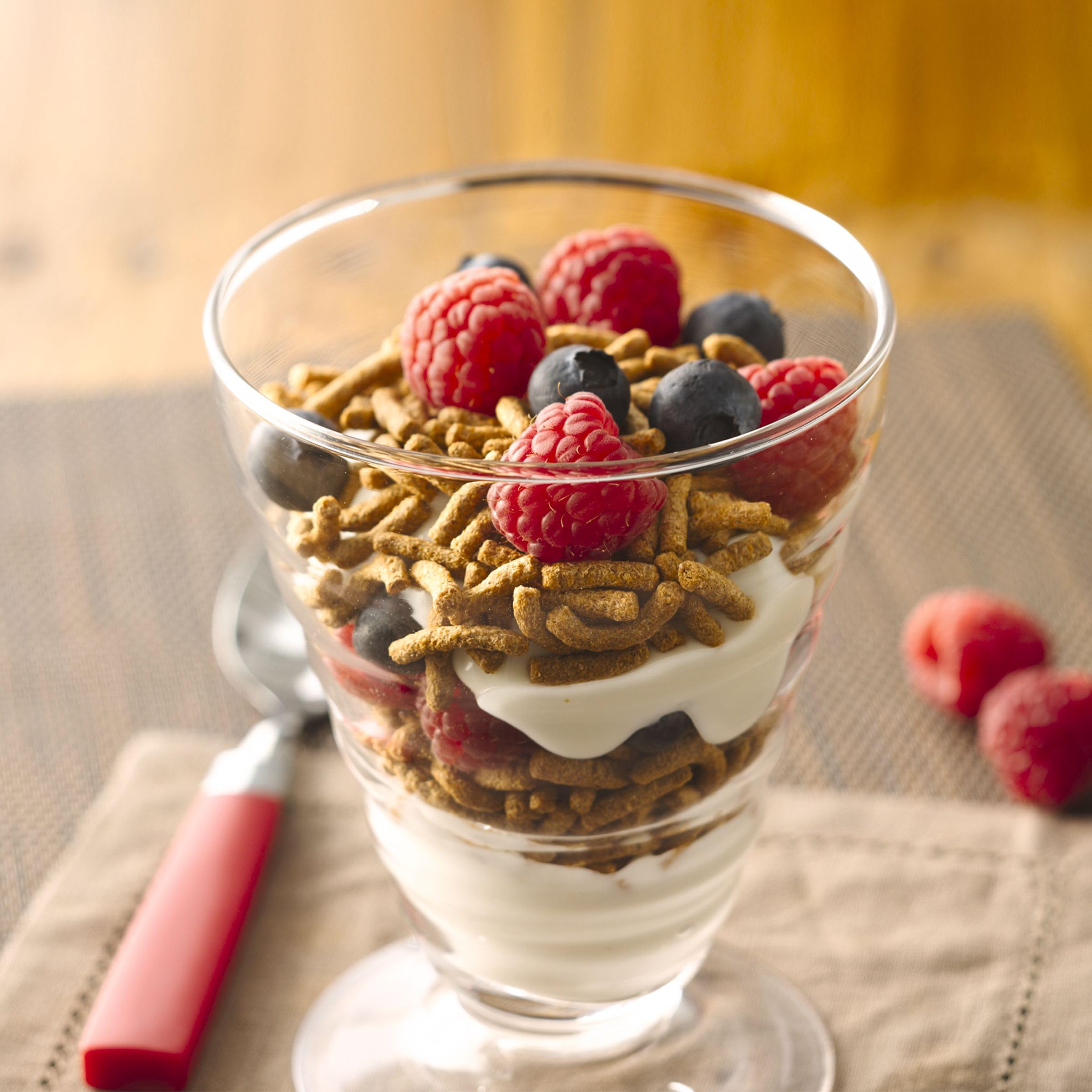 Fiber One Original Bran cereal with yogurt showcasing a crunchy, fiber-forward snack.