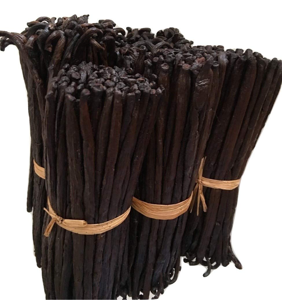 FITNCLEAN vanilla beans sourced from Malagasy farmers at fair market price.