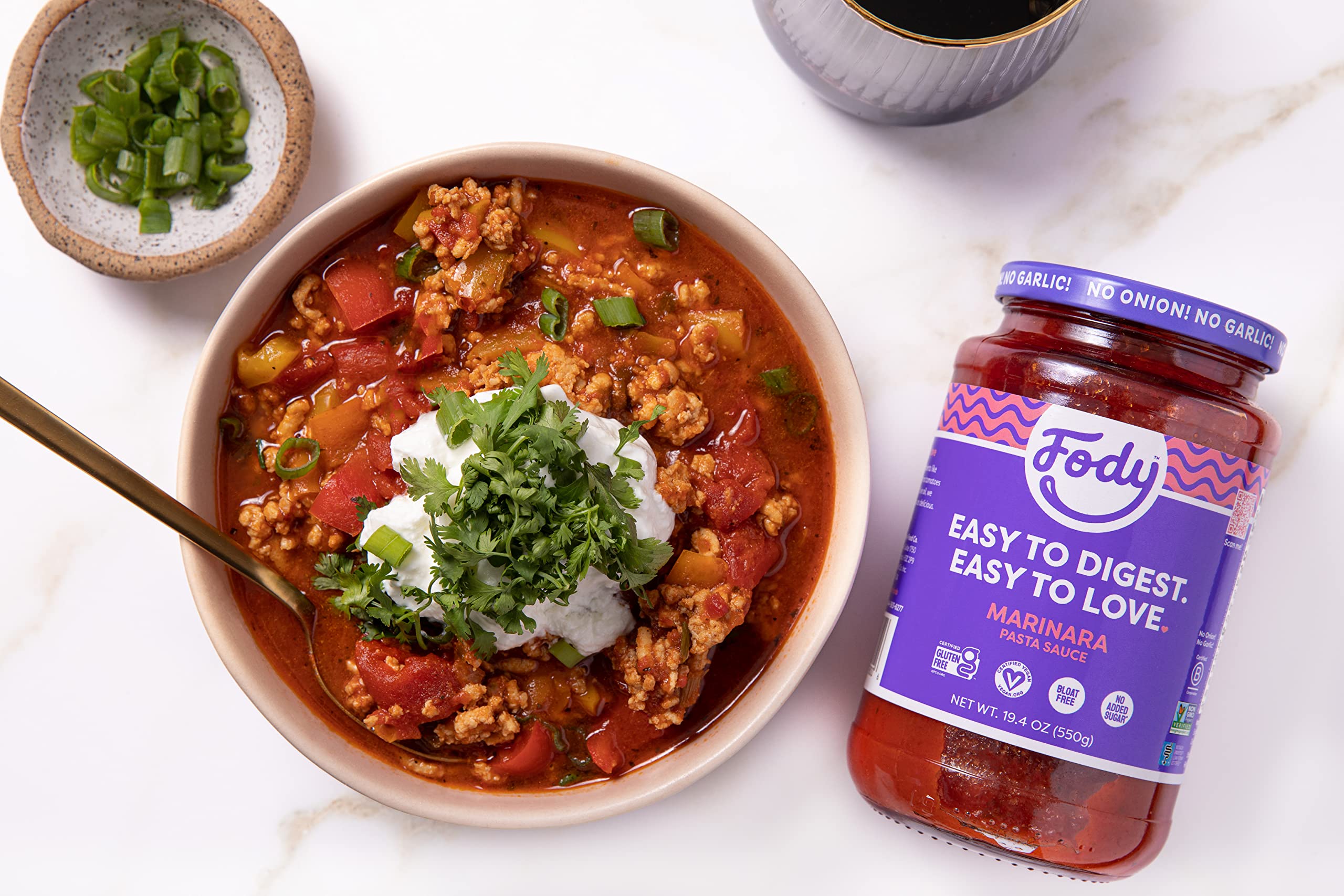 Plate of pasta with Fody Marinara sauce showcasing IBS-friendly dinner ideas.